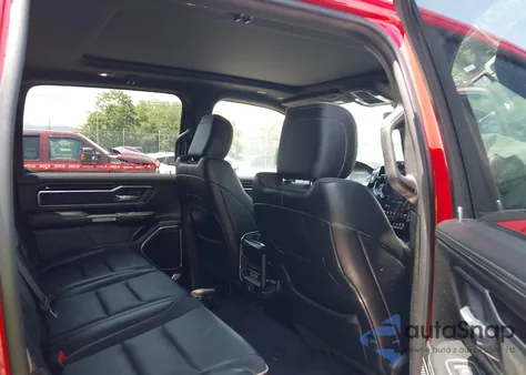 2021 Ram 1500 Laramie 4X4 5'7 Box z USA, uszkodzony, nr VIN 1C6SRFJT2MN718658